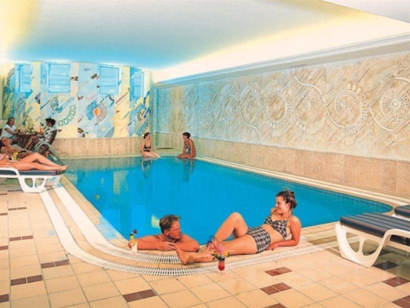 Antik Garden And Hotel Antik 아브살라르 외부 사진